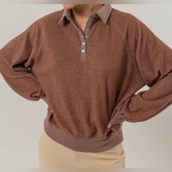 Tops - ♥️THIN BUTTON PULLOVER ♥️